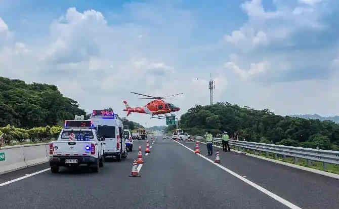 青河高速公路汽车救援案例